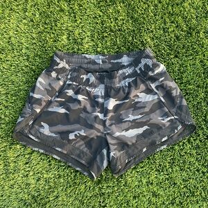 Athleta Racer Run Shorts 4” size Small